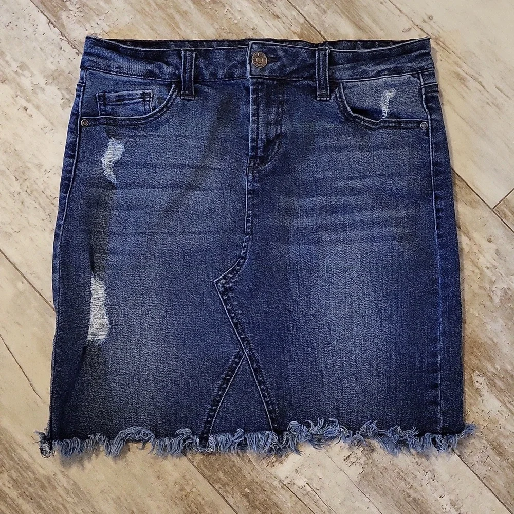 Celebrity Pink Jean Skirt With Fringe